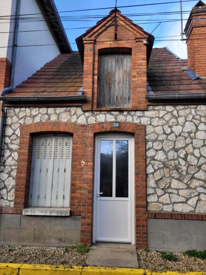 Petite Maison A * Salbris
